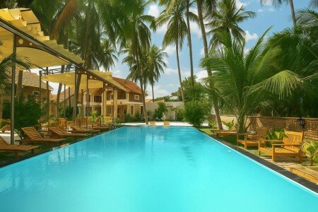 Villa 13 guests, with pool