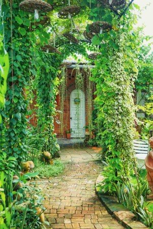 Bed and breakfast 4 guests, with garden