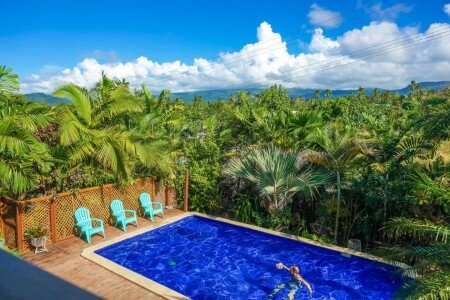 Bed and breakfast 4 guests, with pool