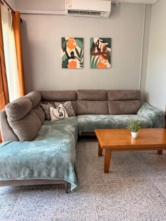 Apartamento 2 habitaciones, con jardín