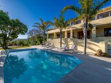 Bed and breakfast 3 guests, with pool