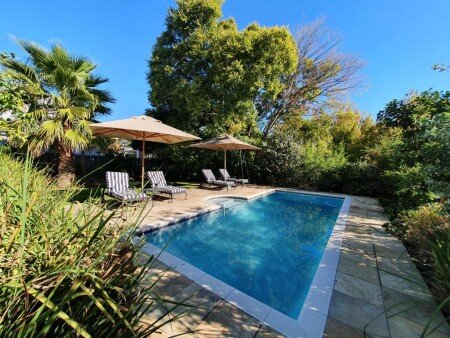 Bed and breakfast 1 Schlafzimmer, mit Pool