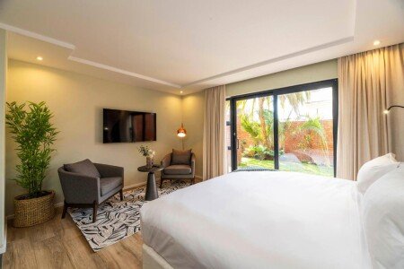 Hotel with garden