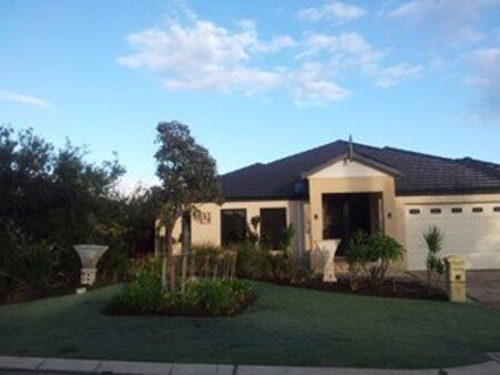 Room 1 guest, with pool