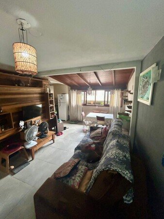 Casa 1 quarto, com jardim