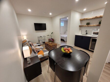 Room 4 guests, with garden