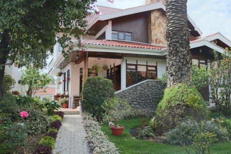 Room 19 guests, with gym