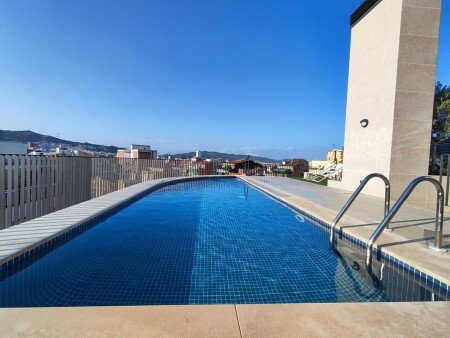 Chambre moderne, 2 voyageurs, avec piscine