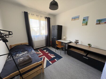 Chambre 5 voyageurs, avec parking