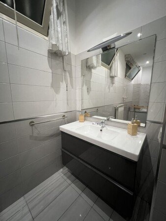 Camera 2 ospiti, con giardino