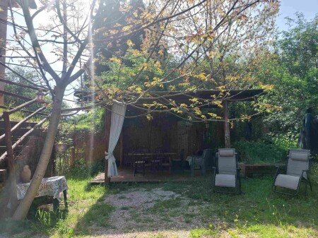 Camera 4 ospiti, con giardino