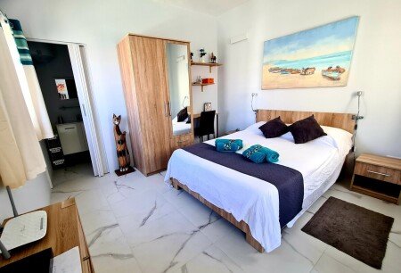 Camera 6 ospiti, con giardino