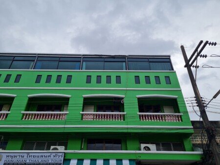 Room 2 guests, with wifi