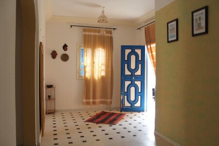 Room 3 guests, with garden