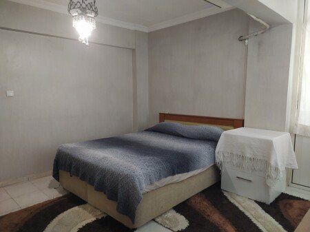 Room 3 guests, with garden