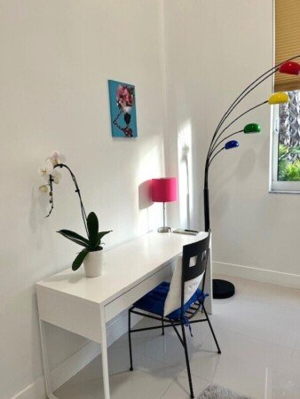 Chambre moderne, 1 voyageur, avec piscine