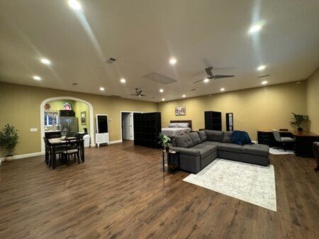 Room 2 guests, with gym