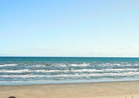 Room 3 guests, with pool