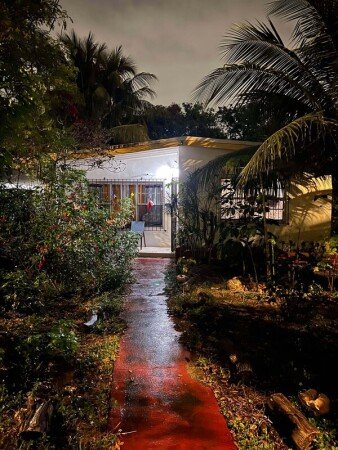 House 1 bedroom, with garden