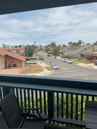 Room 3 guests, with pool