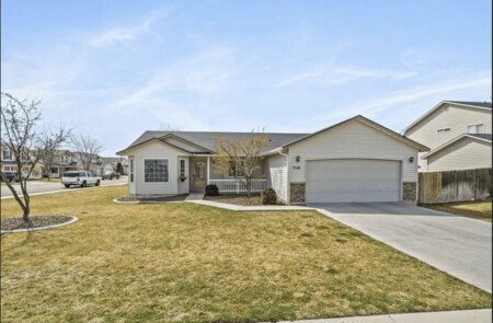 Room 1 guest, with garden