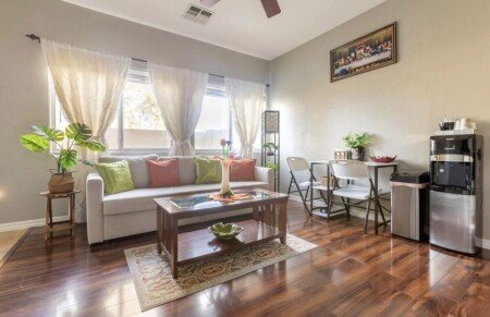 Room 4 guests, with garden