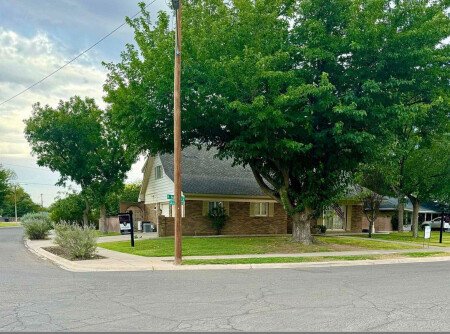 Room 2 guests, with pool