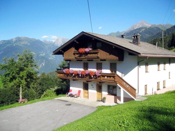 Ferienhaus 8 Schlafzimmer, mit Garten