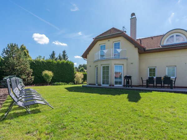 Villa 4 Schlafzimmer, mit Garten