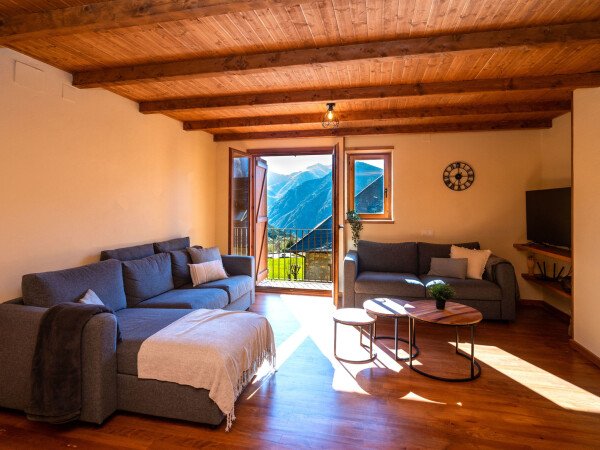 Appartement moderne, 3 chambres, avec cheminée