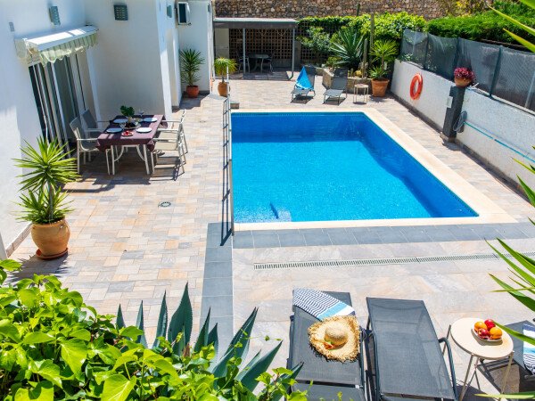 Maison de campagne confortable, 3 chambres, avec piscine
