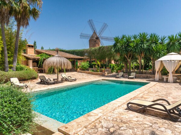 Ferienhaus 4 Schlafzimmer, mit Pool
