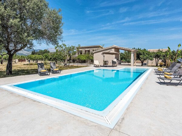 Maison de campagne moderne, 4 chambres, avec piscine