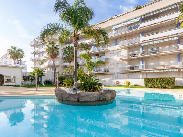 Maison de campagne moderne, 2 chambres, avec piscine