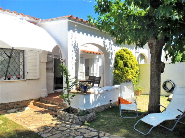 Maison de campagne confortable, 2 chambres, avec jardin