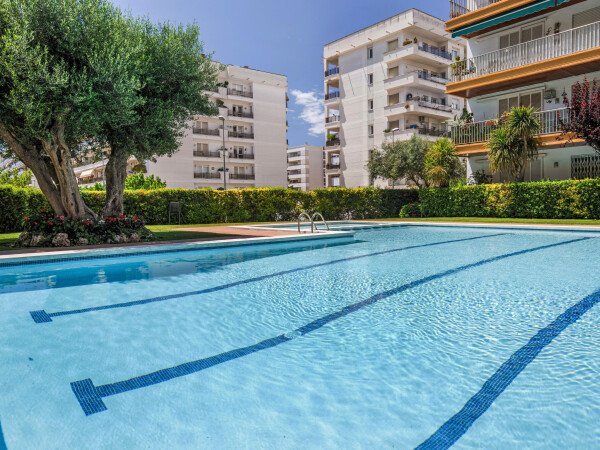 Appartement moderne, 2 chambres, avec piscine