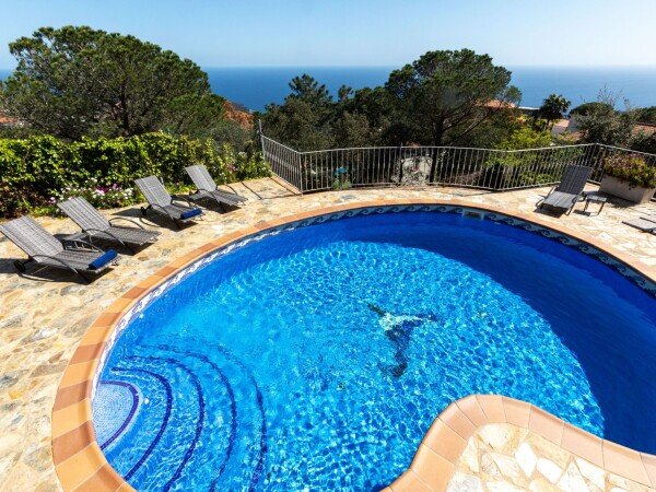 Villa 6 bedrooms, with sea view