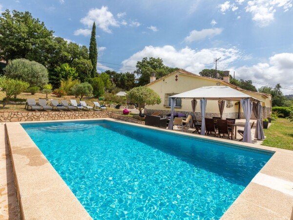 Ferienhaus 4 Schlafzimmer, mit Pool