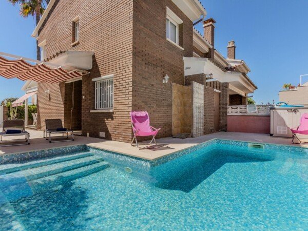 Casa 3 habitaciones, con piscina
