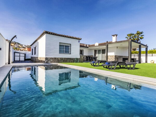 Casa 4 habitaciones, con piscina