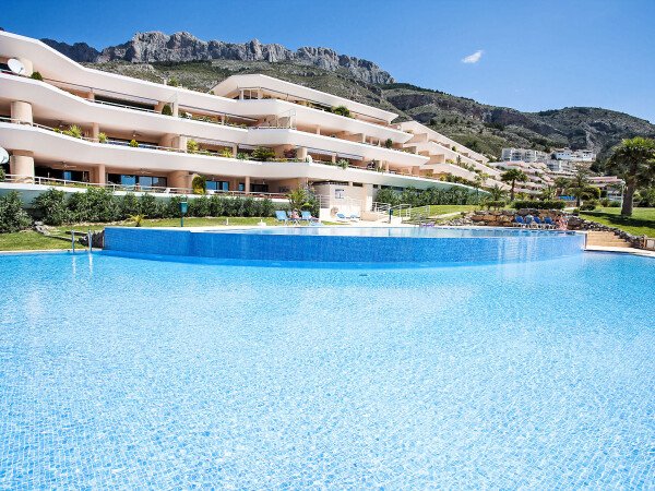 Apartment 2 bedrooms, with pool