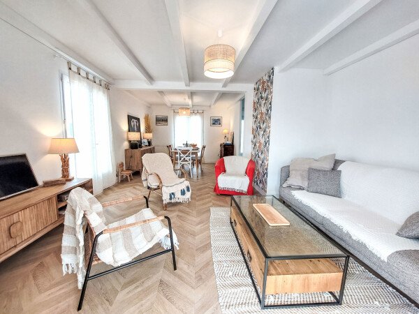 Maison de campagne confortable, 4 chambres, avec wifi