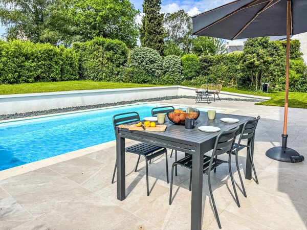 Maison de campagne confortable, 4 chambres, avec piscine