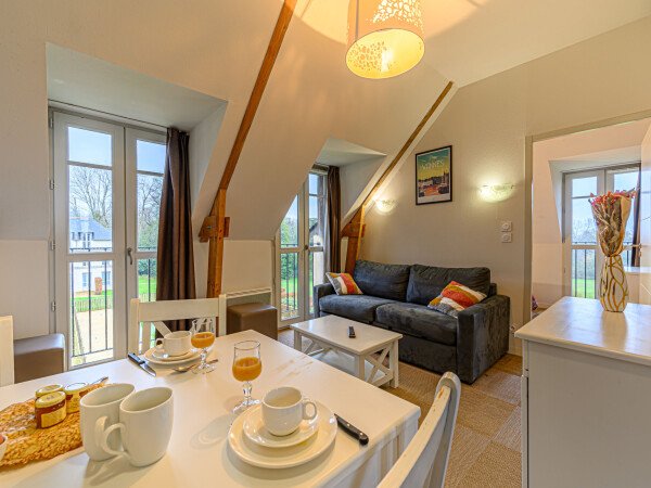 Schloss 2 Schlafzimmer, mit Pool