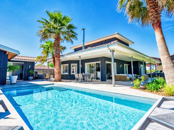 Villa moderne moderne, 4 chambres, avec jacuzzi