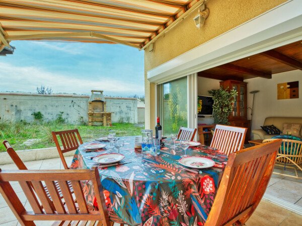 https://lkb-images.s3.rbx.io.cloud.ovh.net/interhome/fr/FR3350.112.1/001.jpg