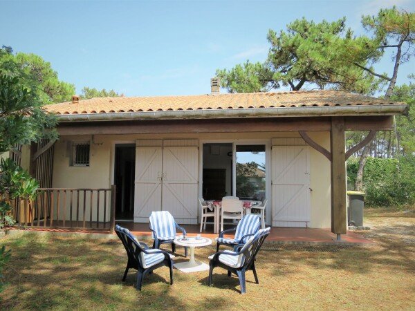 https://lkb-images.s3.rbx.io.cloud.ovh.net/interhome/fr/FR3350.654.1/001.jpg