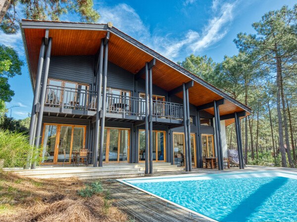 Villa confortable, 5 chambres, avec piscine