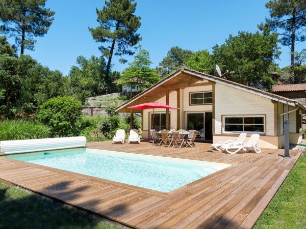 Ferienhaus 4 Schlafzimmer, mit Pool