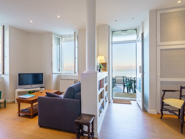 Appartement confortable, 1 chambre, avec vue sur mer